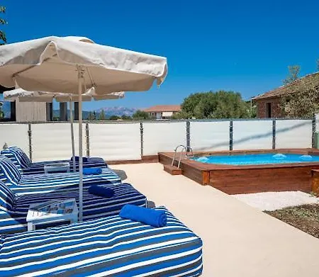 Plousia Villa *