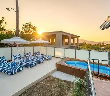 Plousia Villa Grizata