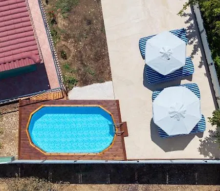 Villa Plousia